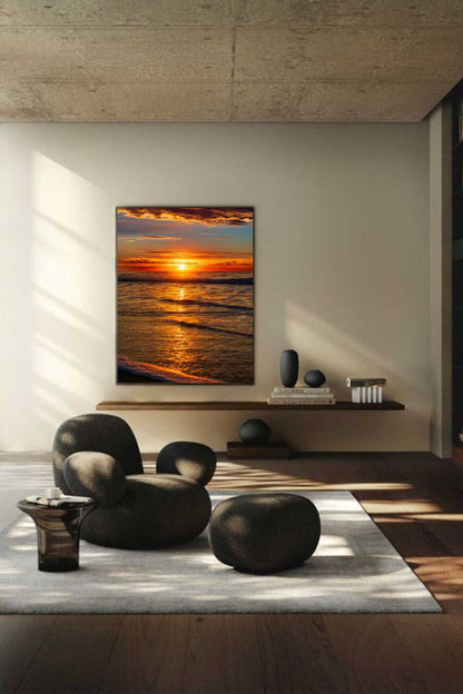 Tirage photo fine art coucher de soleil sur l’océan avec reflets dorés et ciel nuageux