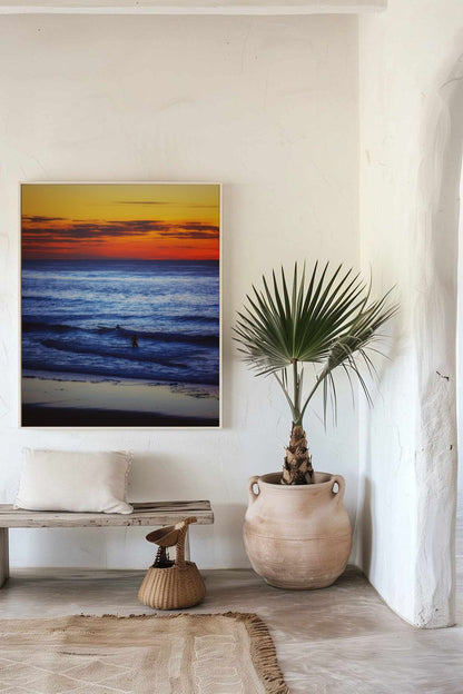 Tirage photo fine art coucher de soleil à Biscarrosse Plage avec surfeur et reflets colorés sur l’eau