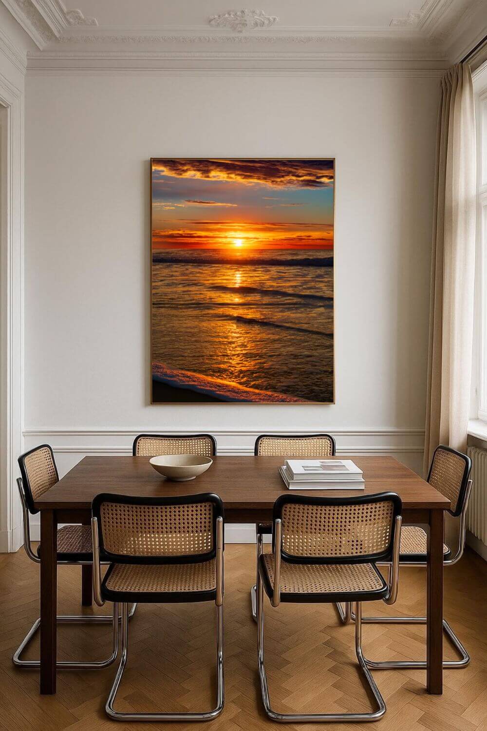 Tirage photo fine art coucher de soleil sur l’océan avec reflets dorés et ciel nuageux