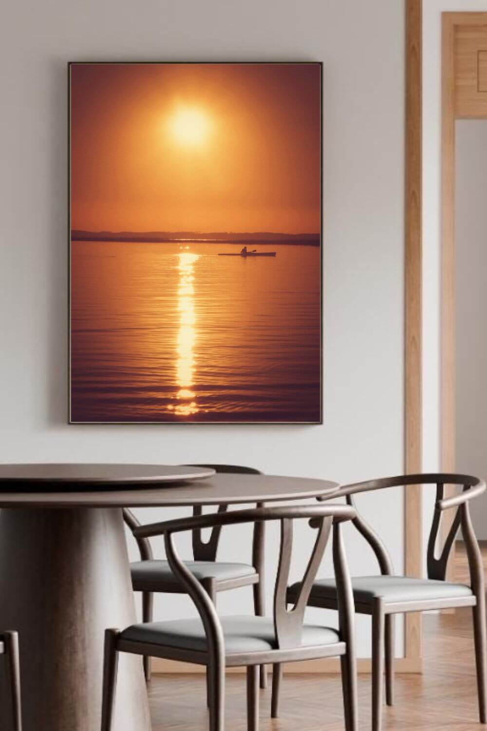 Tirage photo fine art coucher de soleil au lac de Sanguinet avec kayakiste silhouette sur eau dorée