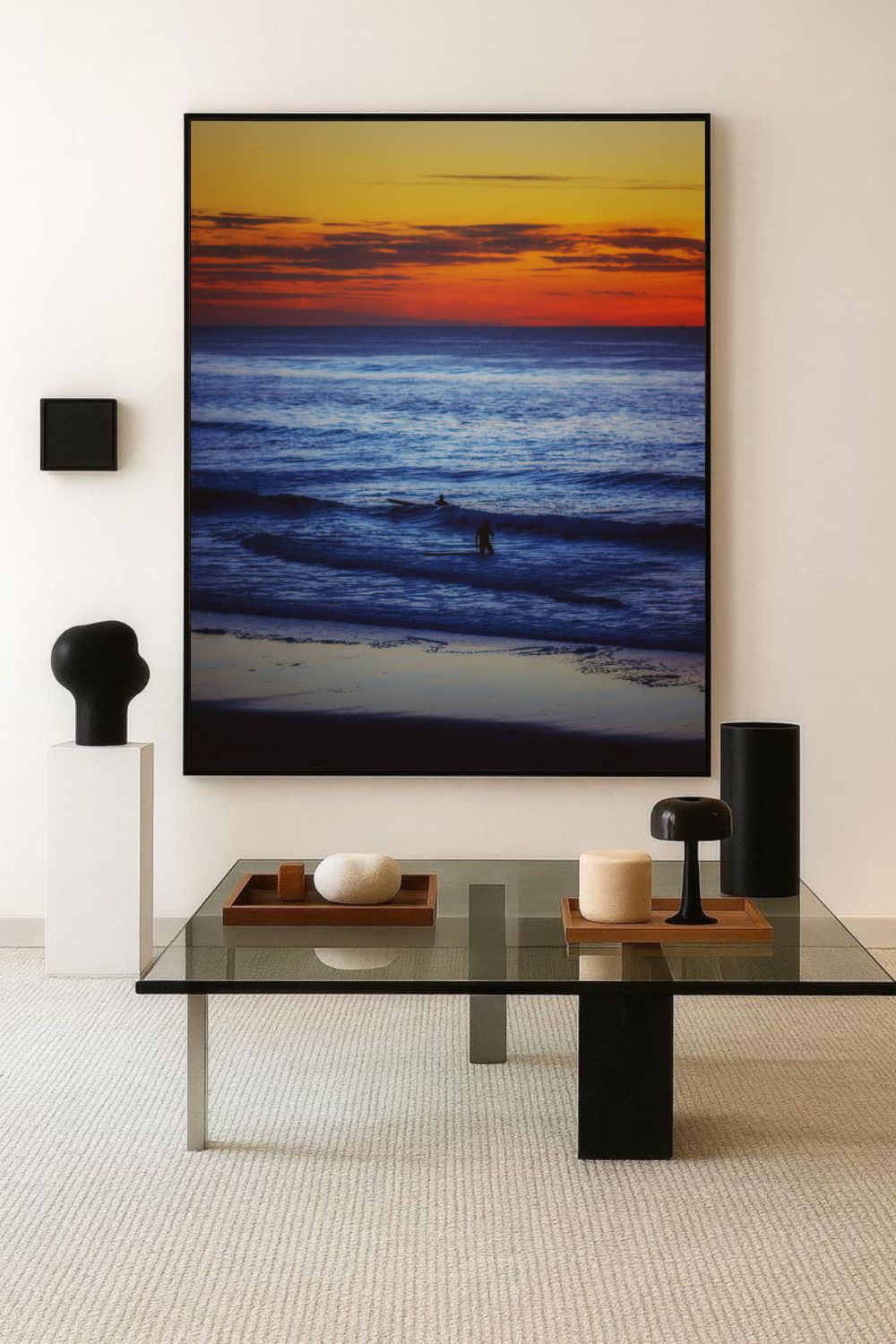 Tirage photo fine art coucher de soleil à Biscarrosse Plage avec surfeur et reflets colorés sur l’eau